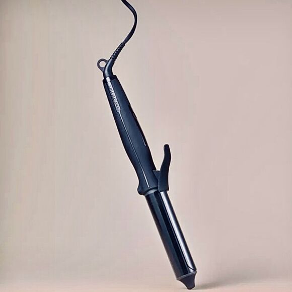 NWT Kristin Ess NanoBlack Curling Iron (1.25”) in its gorgeous box - Picture 15 of 16